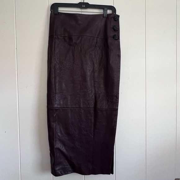 Laraque Dawn Leather Midi Slit Skirt and Fitted Leather Jacket Set - Picture 10 of 15